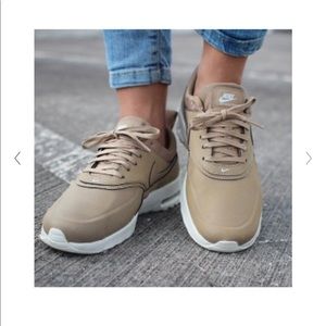 Wmns Nike Air Max Thea Desert Premium 7.5